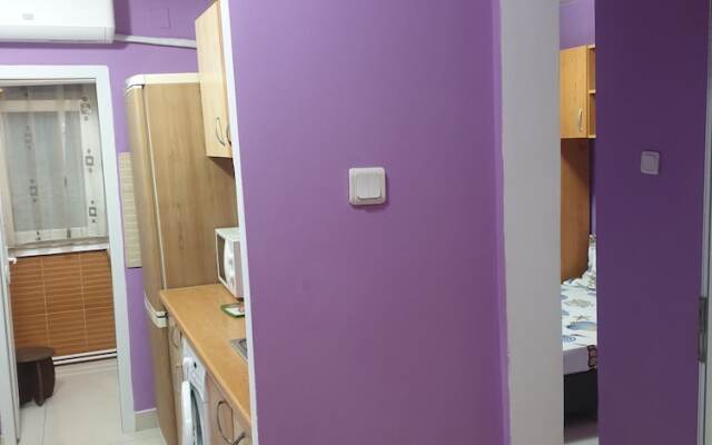 Superb, 1 Bed Apartment in Năvodari,