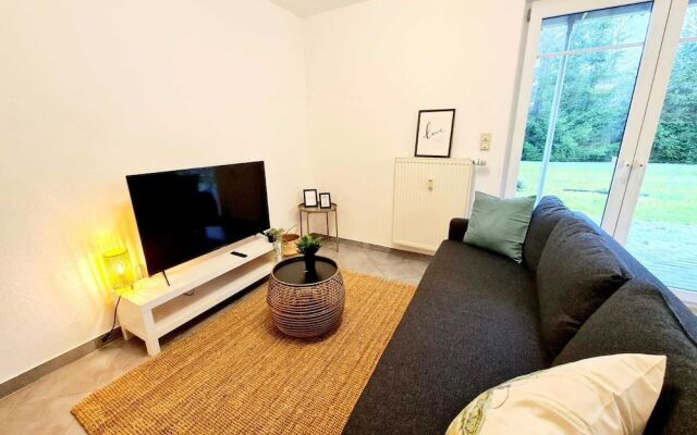 New 1 Bedroom Flat with Balcony & Garden