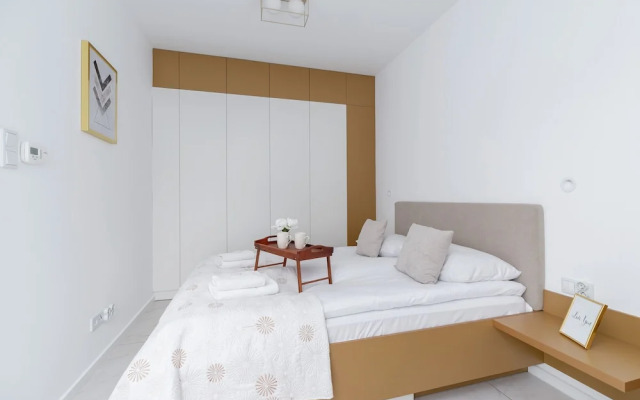 Kraków Rakowicka by Renters Prestige