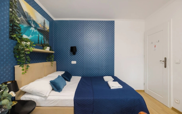 UNIT Short Rent Apartment by Warsaw Metro Station