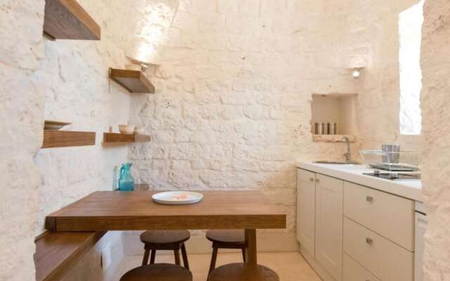 Luxury Trulli Terrarossa With Pool