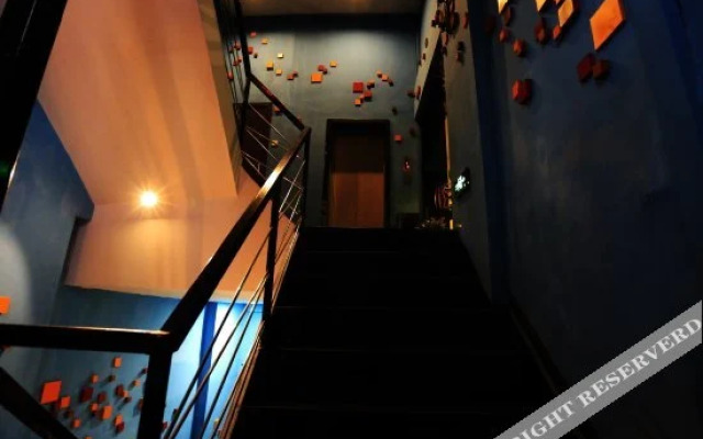 Yiwo Hotel
