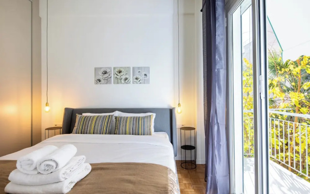 Mystique 2-Bedroom Apartment in Athens