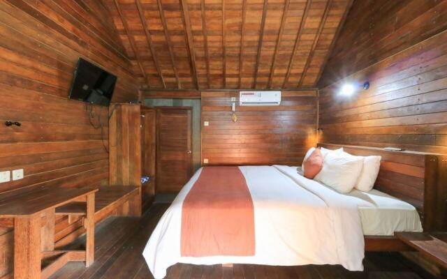 Waterside Inn Nusa Penida