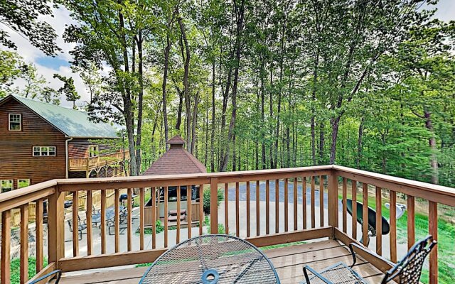 Lakpowpa 6 Bedroom Cabin