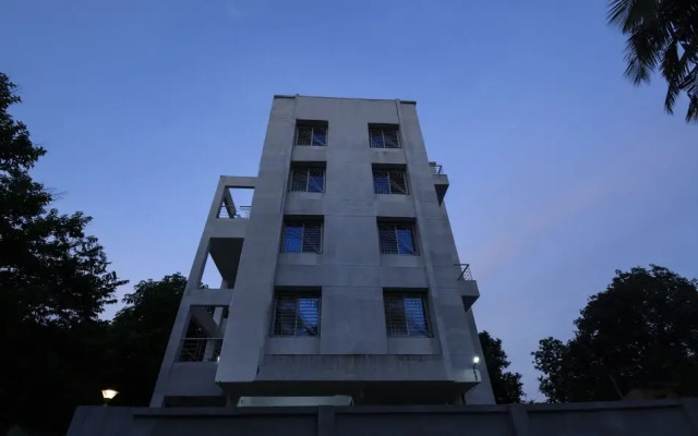 Treebo Trip White Castle