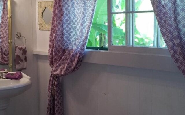 Haiku Plantation Inn Bed & Breakfast