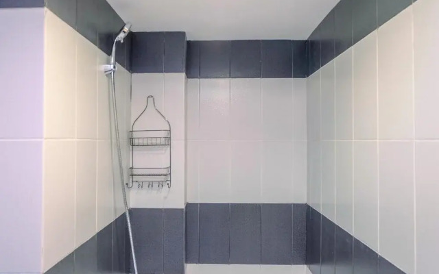 Comfort 2Br At Cinere Bellevue Suites Apartment