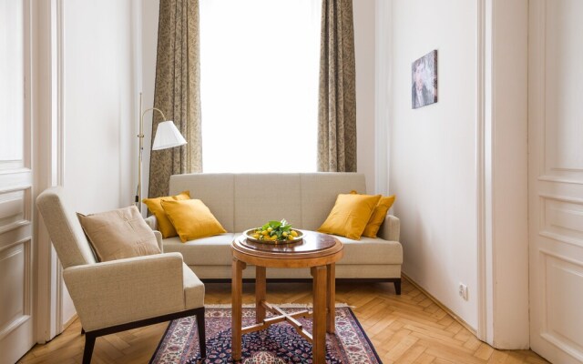 KrakowRentals - Belle Epoque 2 Apartment