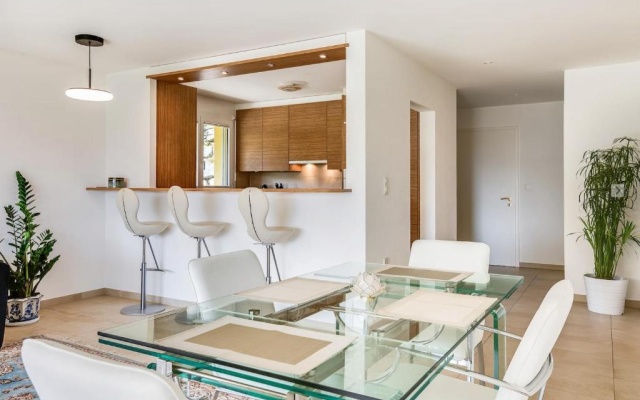 Beautiful and cozy apartment for families with a large garden terrace in Blonay by GuestLee – Guest Rooms – Blonay - Saint-Legier