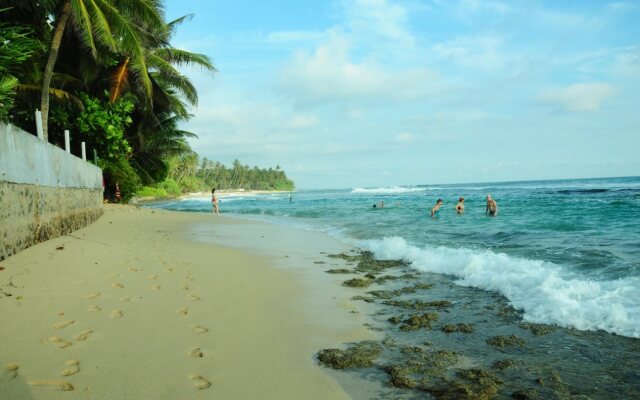 villa breeze thalpe