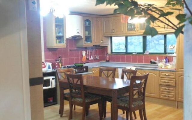 Starjjang Guesthouse