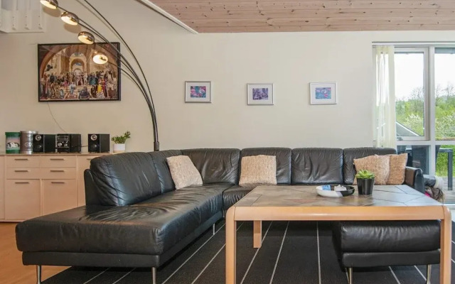 12 Person Holiday Home in Aabenraa-by Traum