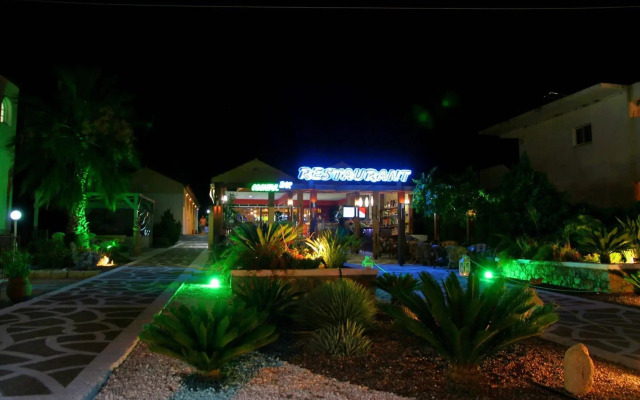 Sunshine Hotel Lardos