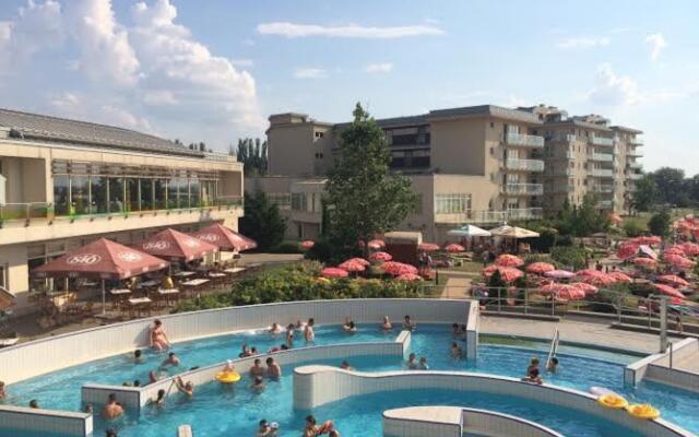 Vízparti wellness apartman Velence