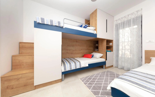 Apartman Oranž