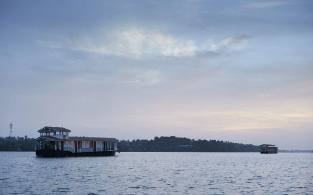 Flow by The Amber Collection - Luxury River Cruises in Sri Lanka
