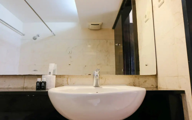 Homey And Spacious 3Br Apartment At Braga City Walk