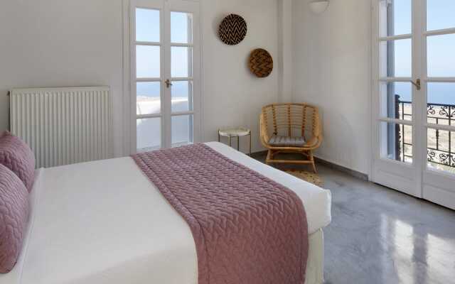 Blue White Villa