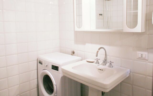 BnButler - Alzaia Naviglio Grande 46