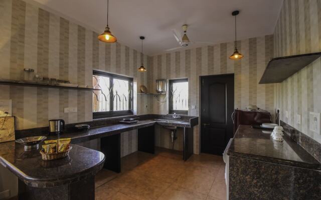 OYO 10871 Home Luxurious 3BHK Dona Paula
