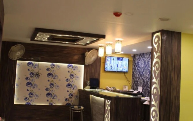 Hotel Shantinivas