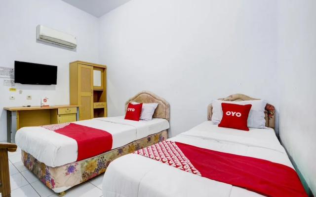 Diamond Hotel by OYO