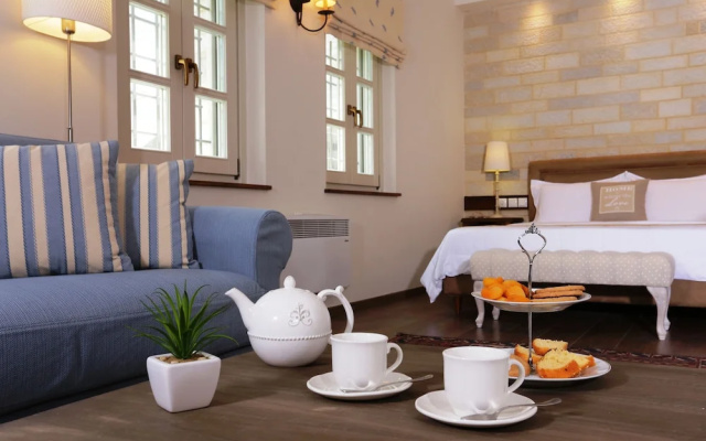 Gamila Rocks Mountain Hotel