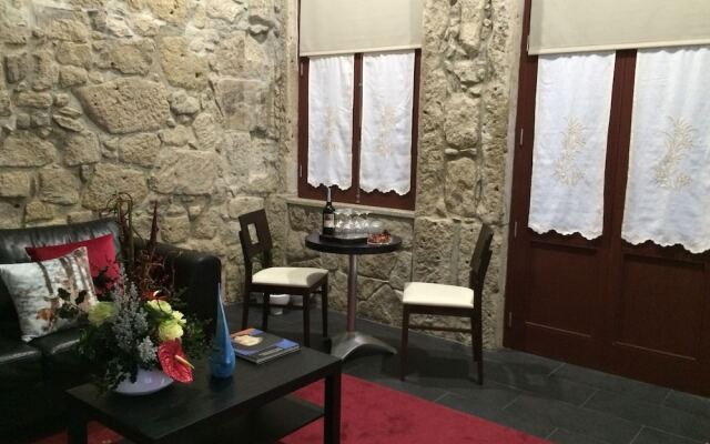 Clerigos H Apartments