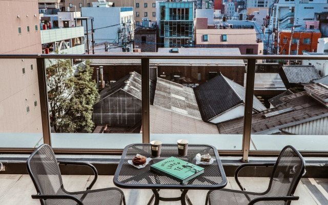 H Hotel