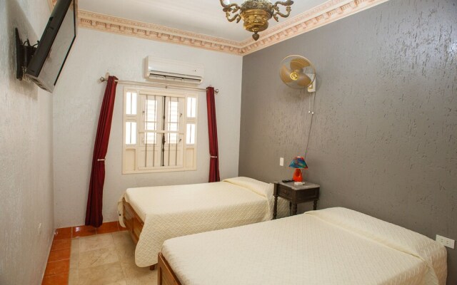 Great Colonial House