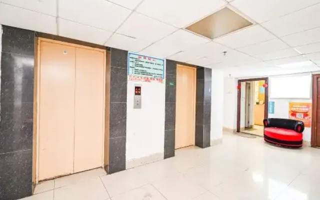 Shiguang Zhenpin Apartment