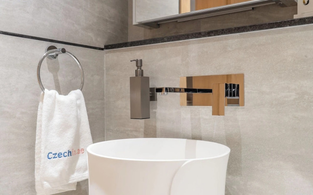 Czechin - Modern Studio JVC