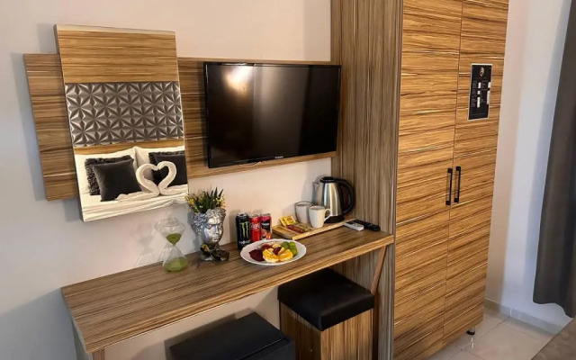 Royal Ezel Hotel