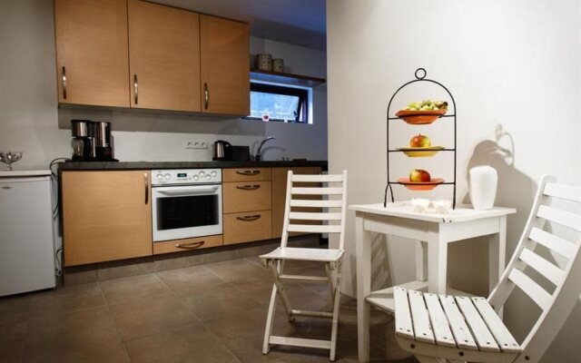 Varmi Guesthouse Apartments