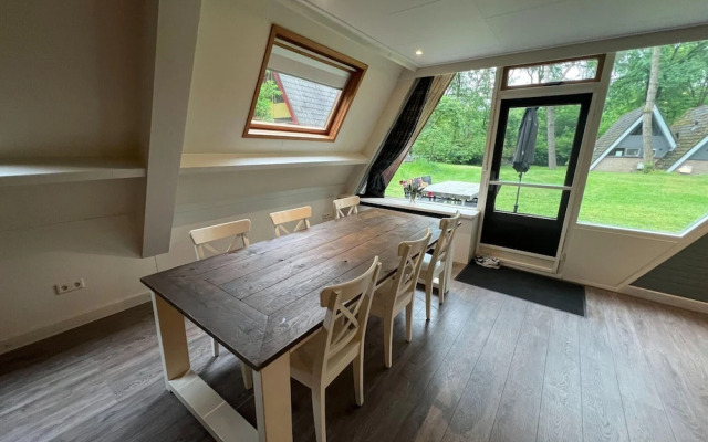 Charming Holiday Home With Wifi