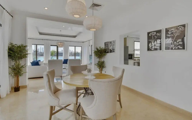 5 Villa w Private Pool Beach on Palm Jumeirah