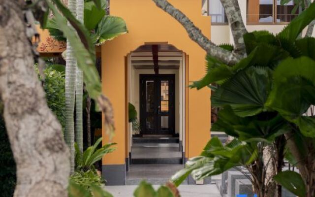 PhuTara 1700 sqm 6-bedroom Luxury Pool Villa