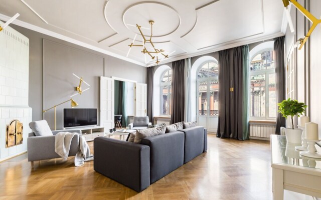 Панорамные апартаменты 180 кв. м