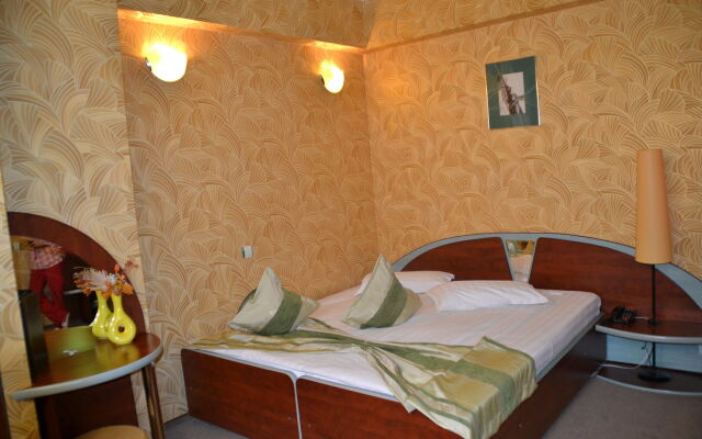 Hotel Helin Electroputere Mall