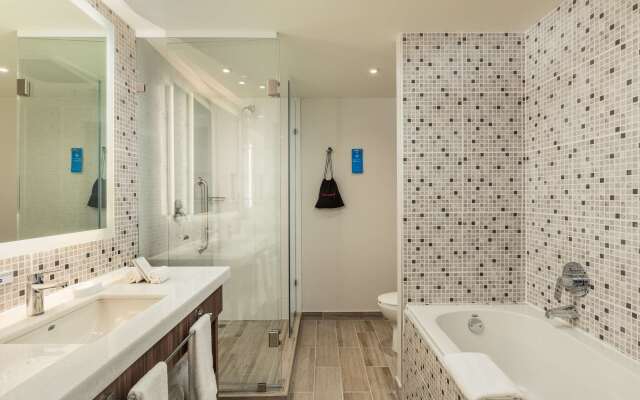 Hampton Inn by Hilton Tijuana