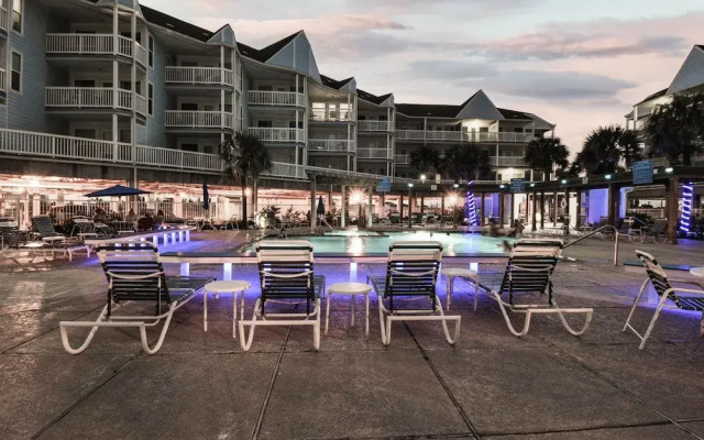 Seascape 1322 2 Bedroom Condo by RedAwning