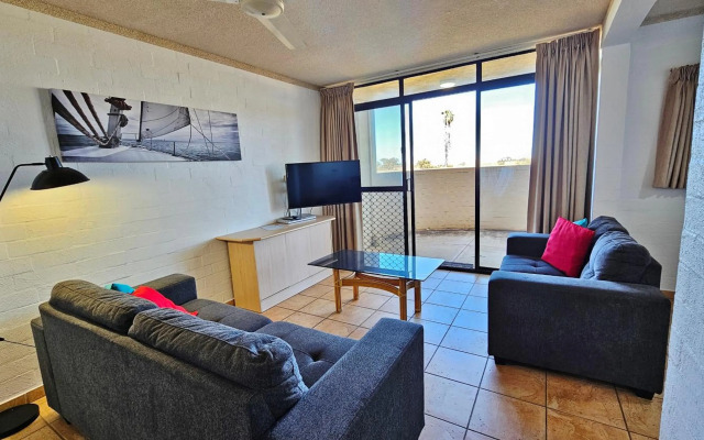 Riverview Holiday Apartment 14 - Kalbarri WA