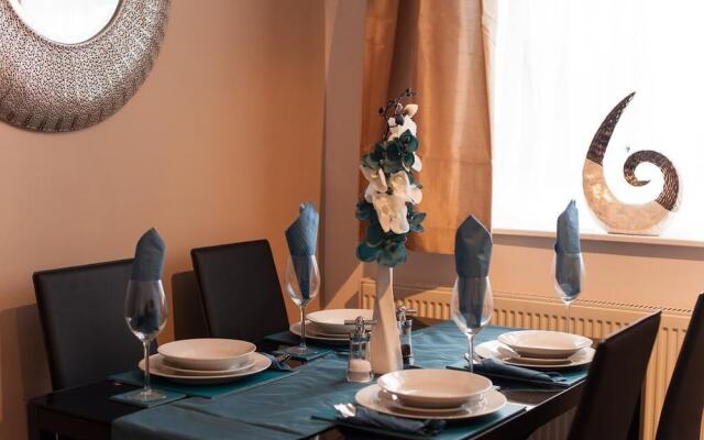 Courthouse Apartments