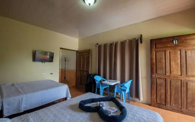 Hotel Sueno Dorado & Hot Springs