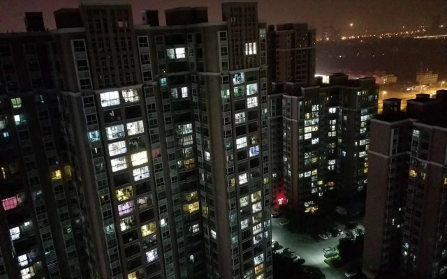 Music Bar International Youth Apartment Beihai