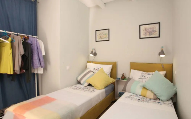 Athenian niche in Plaka