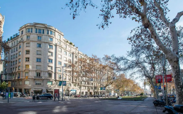 Fewdays Barcelona Apartments