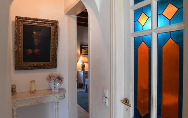 Sophisticated Central House In Tinos