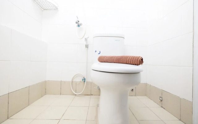 Spacious and Cozy Bassura City Apartment